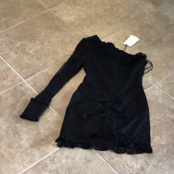 Alexis Dresses & Skirts - Alexis Ilana dress, one shoulder lace, side zip, black, size small, NWT